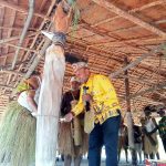 Bupati Sarmi : Rumah Adat Simbol Identitas dan Kearifan Lokal Yang Harus Dilestarikan