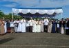 Kebersamaan di Hari Kemenangan, Wabup Sarmi Shalat Ied Bersama Warga Di Bandara Mararena