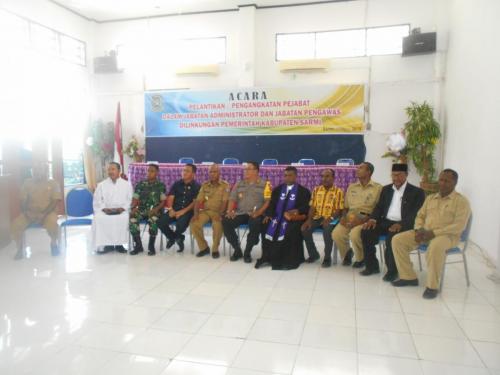 FOTO BERSAMA BUPATI SARMI